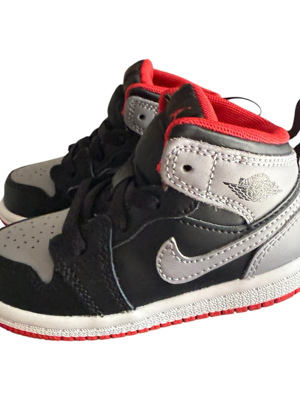 Nike Jordan 1 mid size 6c